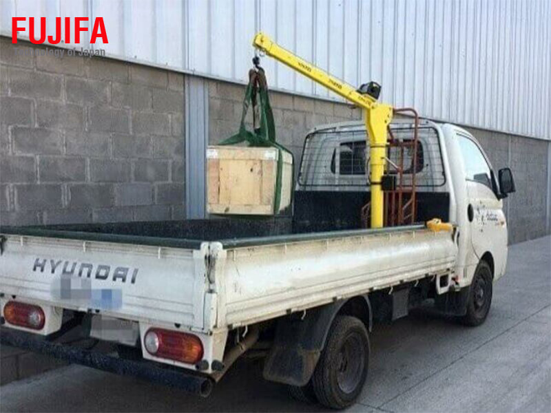 Cẩu xoay FUJIFA gắn xe tải 360 độ 500kg 14